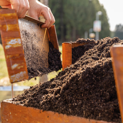 bellissa Turmbeet; L 100 x B 100 x H 70 cm, 1.5 mm Corten, 3 Rahmen