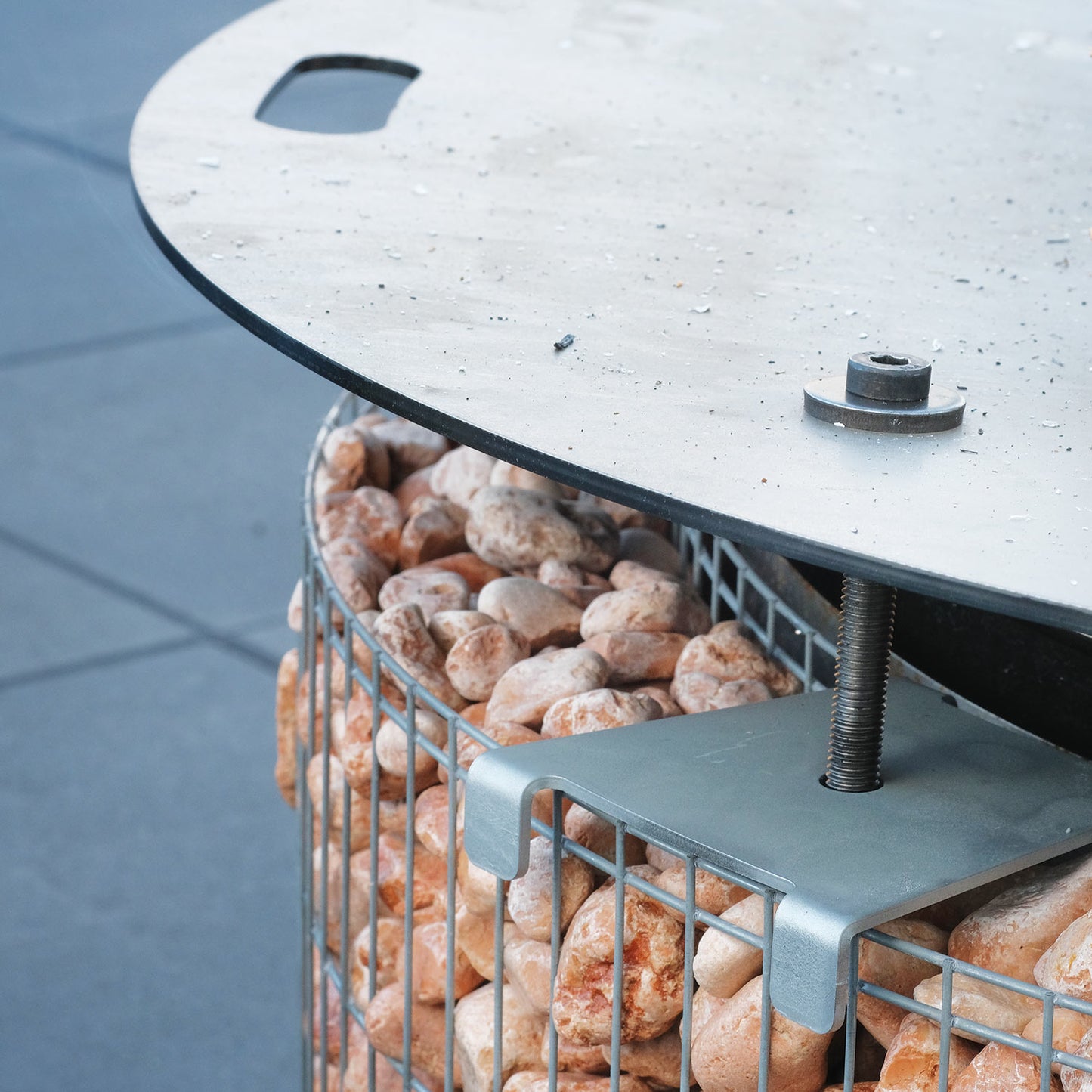 bellissa Sole Grillring Grillplatte Feuerplatte für Grillrost & Feuerschale rund Antihaft Funktion